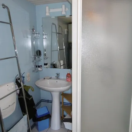 Maisonnette Au Calme, Noirmoutier, 3 Pers. - Fr-1-823-62 *